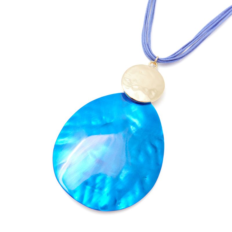 104676335-Set-de-collar-y-aretes-color-azul