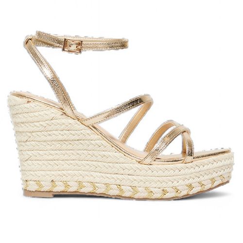 Sandalia casual Sfera color dorado para mujer