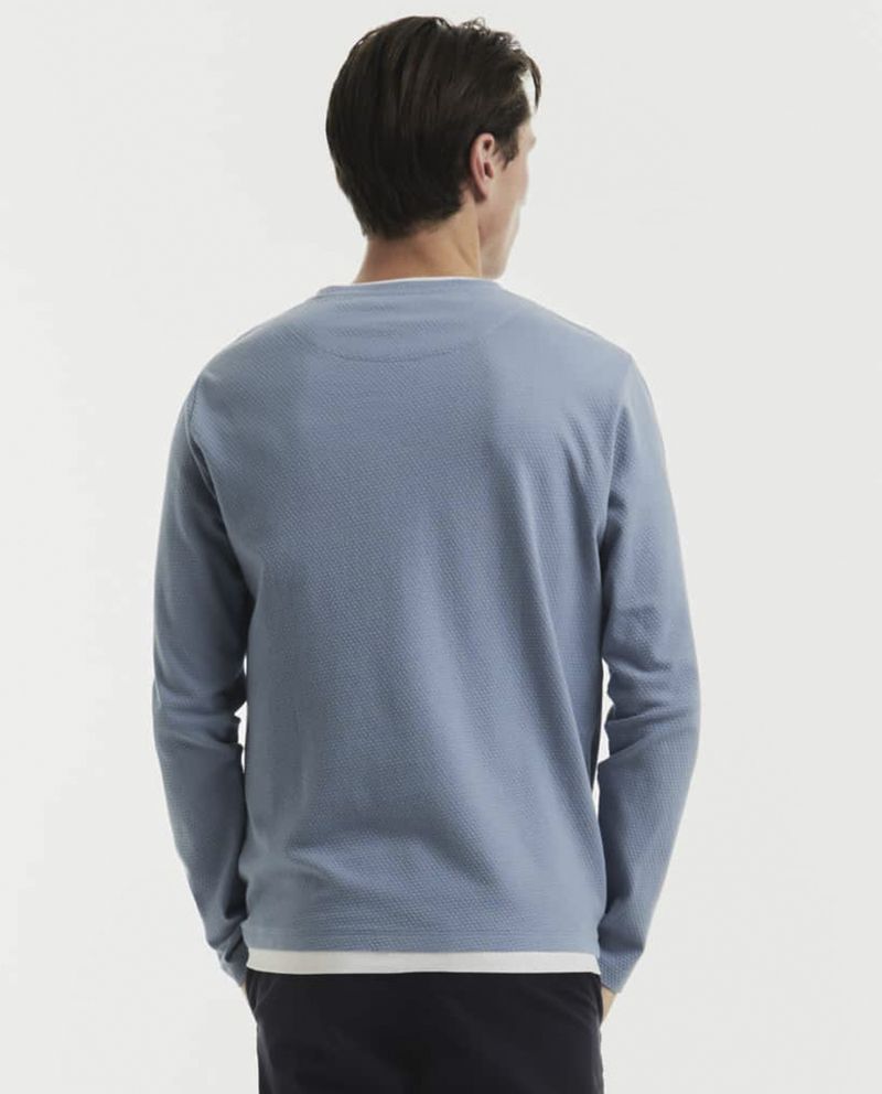 104678508-Camiseta-casual-Sfera-regular-fit-celeste-texturizada-para-hombre