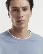 104678508-Camiseta-casual-Sfera-regular-fit-celeste-texturizada-para-hombre