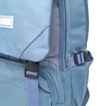104579815-Mochila-celeste-solida