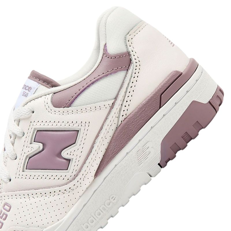 104704579-Zapato-New-Balance-550-casual-deportivo-color-blanco-para-mujer