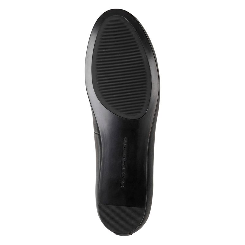 104660100-Zapato-casual-Tommy-Hilfiger-color-negro-para-mujer