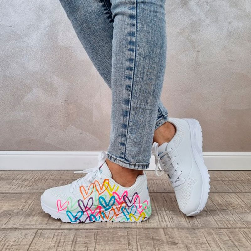 Zapatos skechers para niñas jeans top