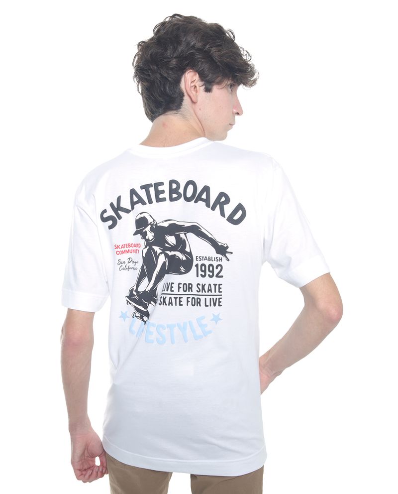 104687169-Camiseta-Orange-oversized-fit-blanca-estampado-Skateboarding-para-hombre