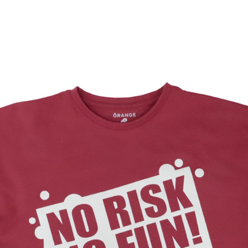 104689583-Camiseta-roja-con-estampado-para-niño