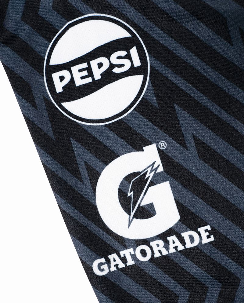 104580109-Camiseta-negra-de-portero-Umbro-Alianza-2024-25
