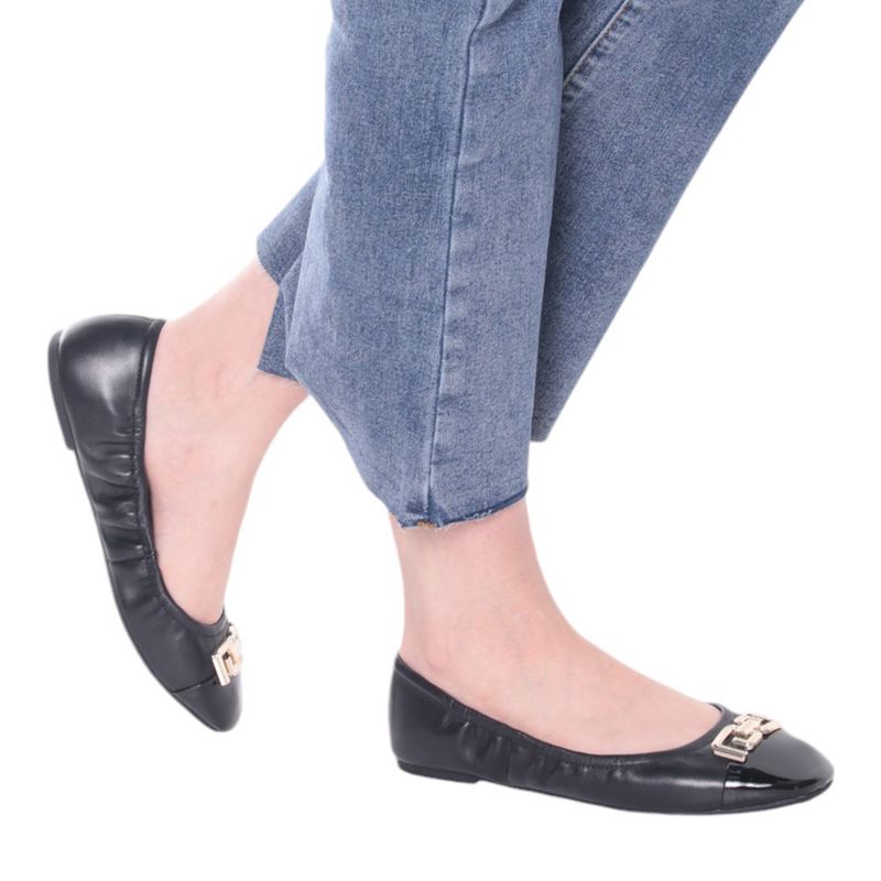 104655049-Zapato-casual-Aldo-color-negro-para-mujer