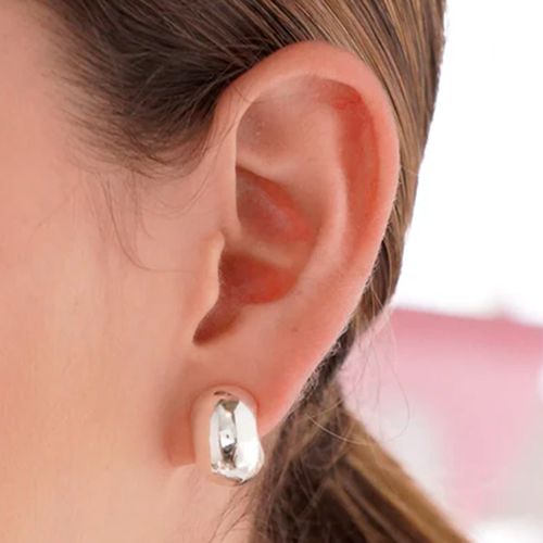 Aretes plateados para mujer