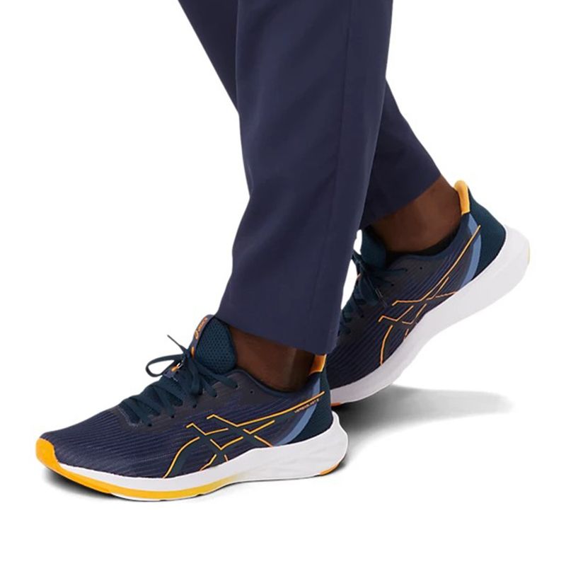 104717436-Zapato-deportivo-Asics-Versablast-3-navy-para-hombre