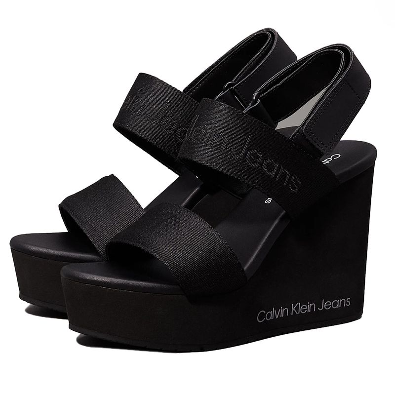 104711537-Sandalia-casual-Calvin-Klein-color-negro-para-mujer