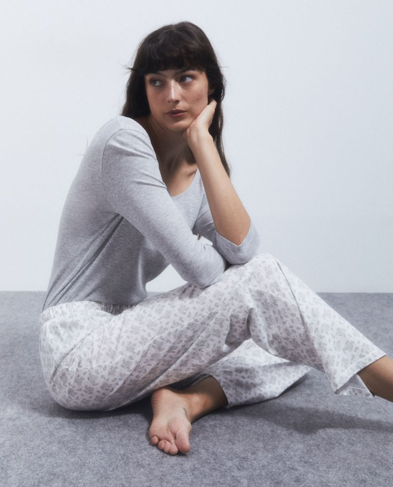 104713446-Pijama-con-pantalon-Sfera-estampada-para-mujer