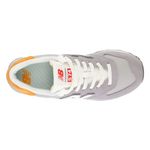 104688221-Zapato-New-Balance-574-casual-color-gris-para-mujer