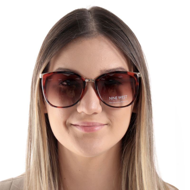 104691404-Lentes-de-sol-cuadrados-para-mujer-Nine-West