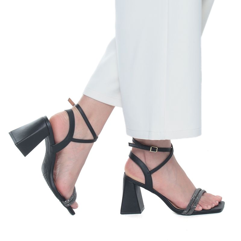 104628447-Sandalia-de-vestir-Sabrina-color-negro-para-mujer