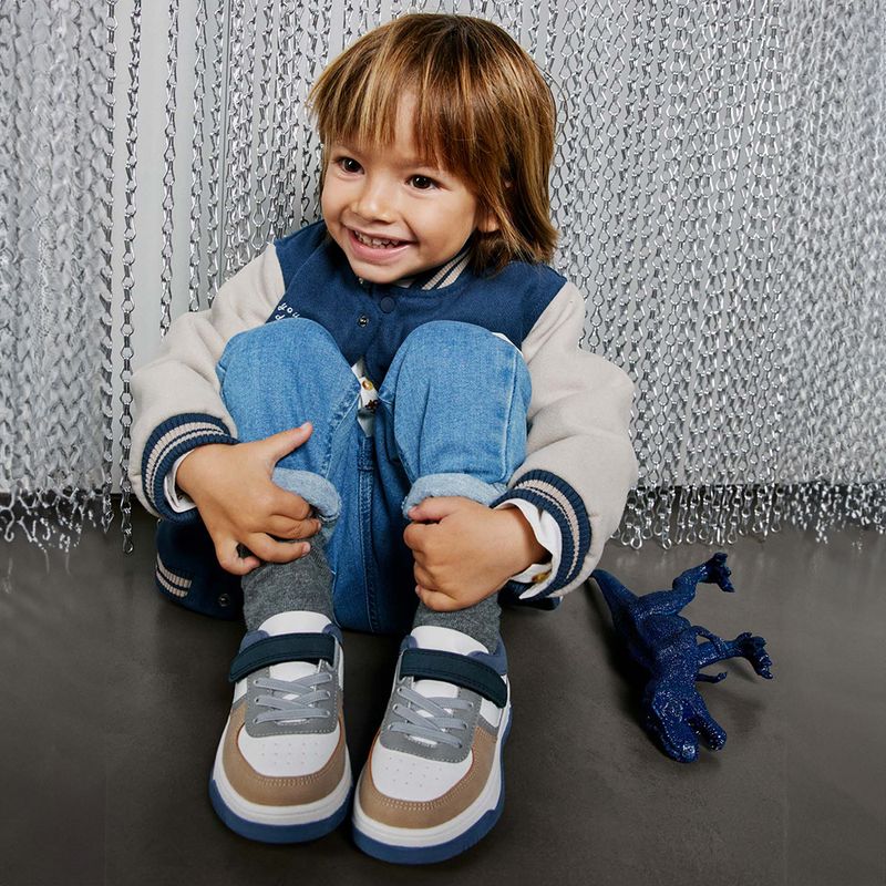 104718711-Calzado-deportivo-Sfera-multicolor-para-niño-bebe