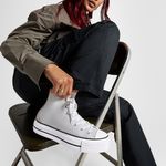 104700251-Botin-Converse-Chuck-Taylor-All-Star-Lift-casual-gris-para-mujer