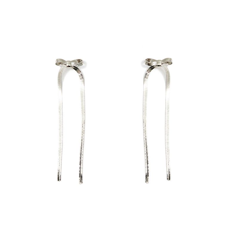 104720522-Aretes-largos-de-lazo-plateados-para-mujer