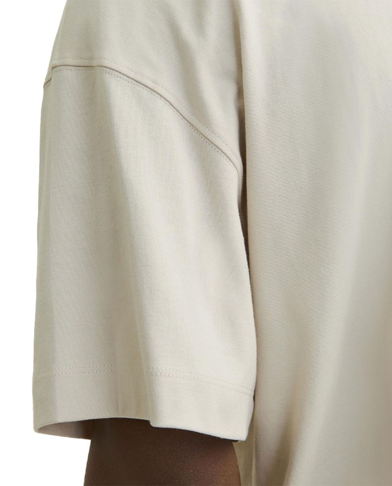 104703560-Camiseta-Jack---Jones-loose-fit-solida-para-hombre