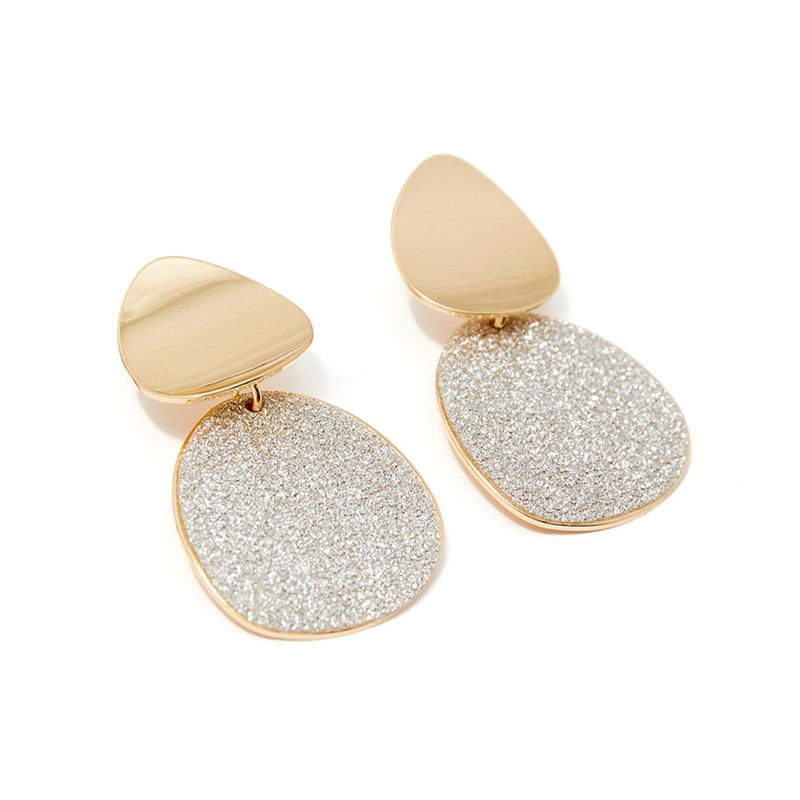 104720466-Set-de-anillo-y-aretes-dorados-para-mujer