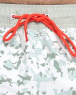 104685000-Traje-de-baño-Nautica-Jeans-Co.-gris-estampado-camuflaje-para-hombre