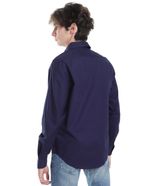 104685036-Camisa-casual-Nautica-Jeans-Co.-azul-bordada-para-hombre