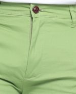 104675962-Short-chino-Gents-regular-fit-verde-solido-para-hombre