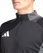104686711-Camiseta-deportiva-Adidas-negra-manga-larga-para-hombre