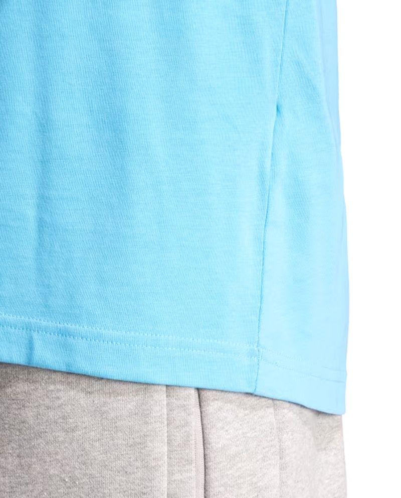 104686722-Camiseta-deportiva-Adidas-celeste-estampada-para-hombre