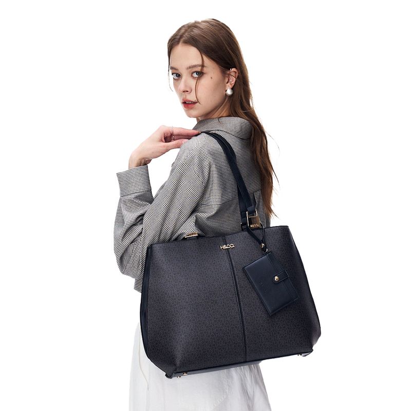 104707335-Cartera-tote-H-Co-color-negro-para-mujer
