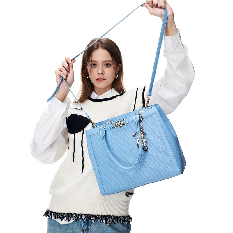 104707342-Cartera-satchel-H-Co-color-celeste-para-mujer