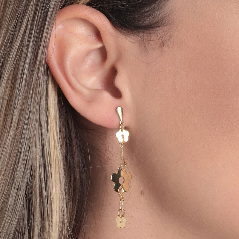 104726846-Aretes-largos-de-enchape-para-mujer