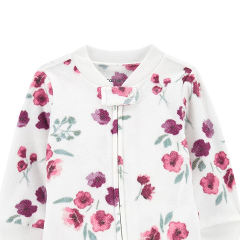 104729929-Pijama-blanca-con-estampado-de-flores-para-bebe-niña