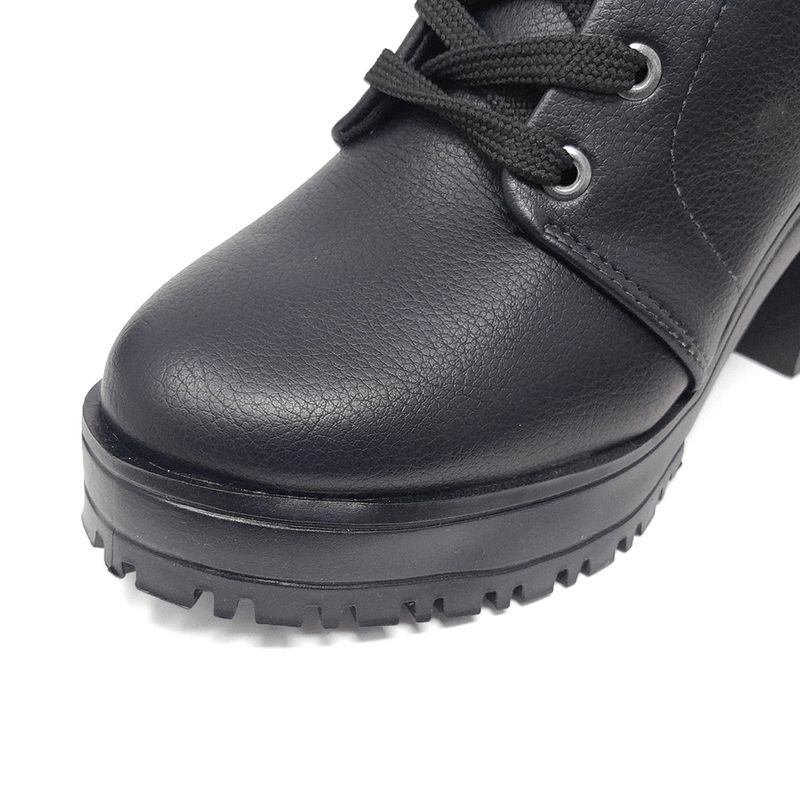104628506-Bota-casual-Sabrina-color-negro-para-mujer