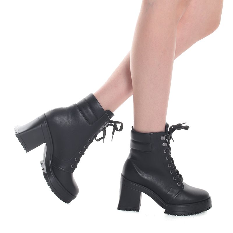 104628506-Bota-casual-Sabrina-color-negro-para-mujer