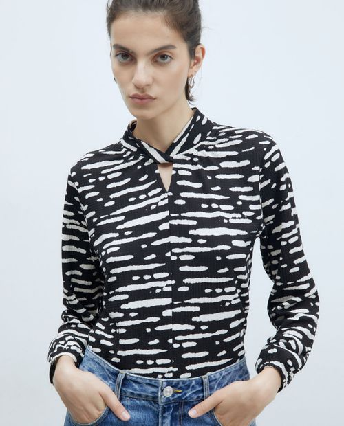 Blusa Sfera casual estampada manga larga para mujer