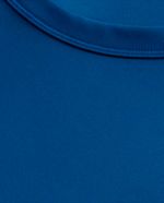 104708801-Camiseta-crop-deportiva-Nike-azul-solida-para-mujer