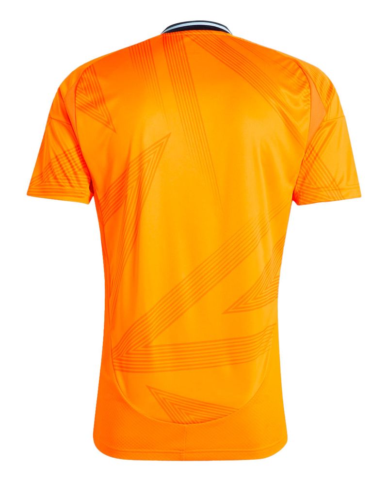 104741175-Camiseta-visitante-Adidas-Real-Madrid-anaranjada-2024-25