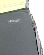 104741177-Pants-deportivo-Adidas-gris-estampado-para-hombre