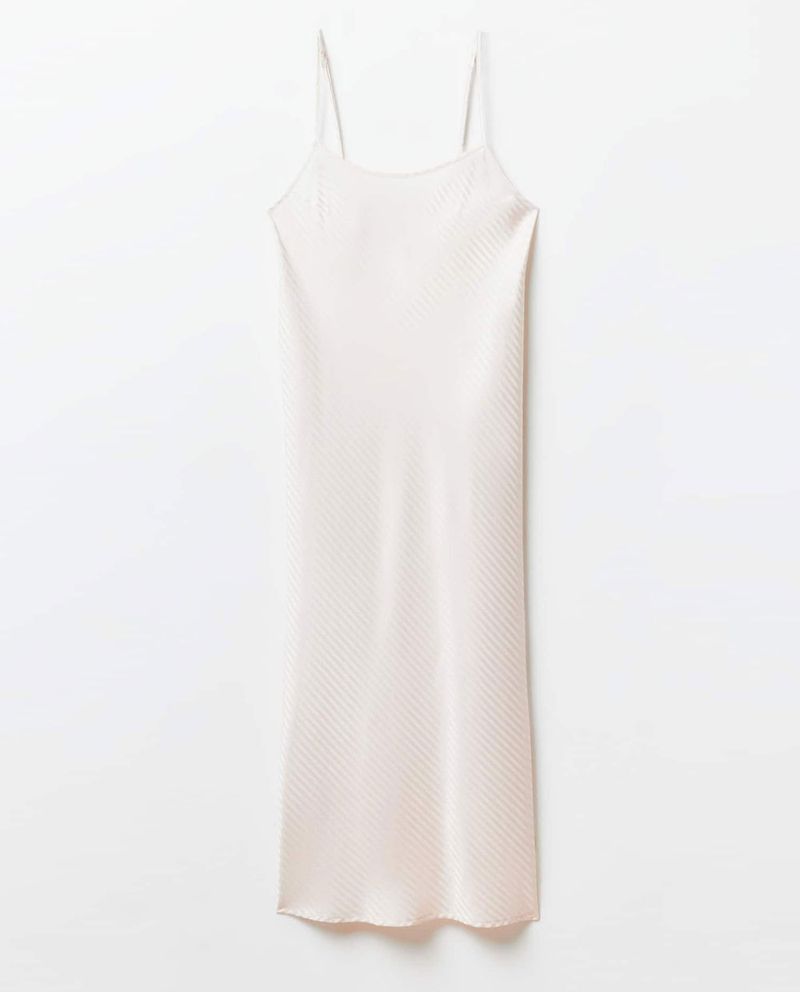 104738133-Camison-Sfera-blanco-de-tirantes-para-mujer