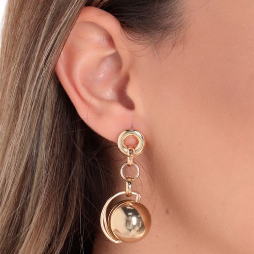 Aretes dorados para mujer
