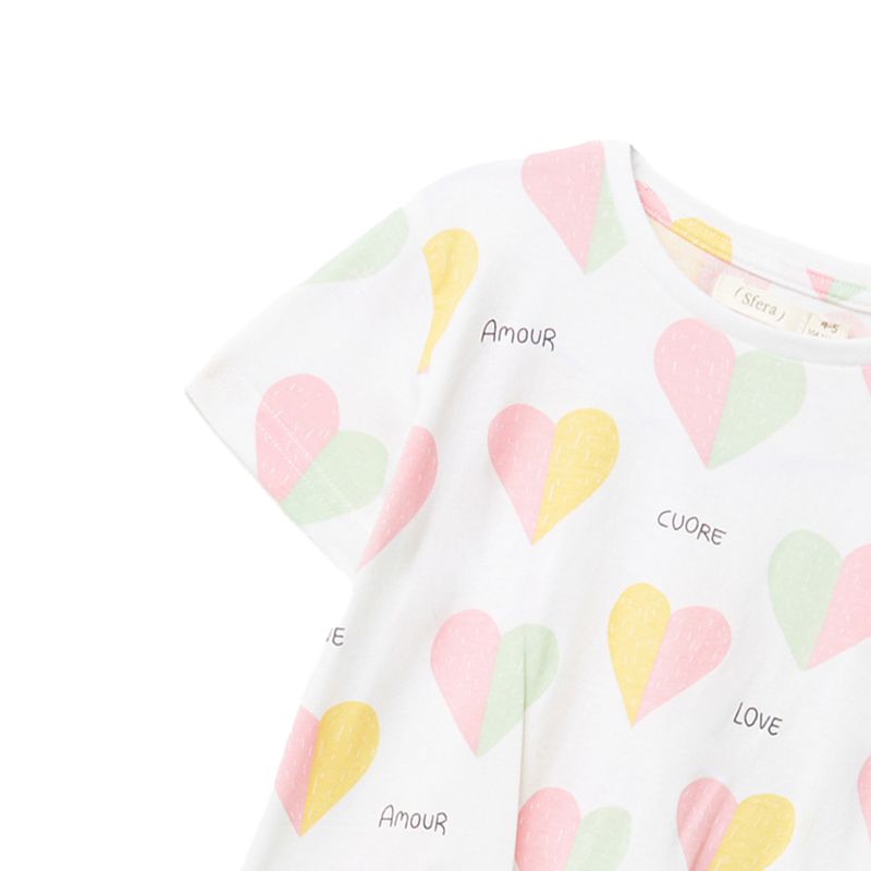 104669690-Blusa-blanca-con-estampado-para-niña