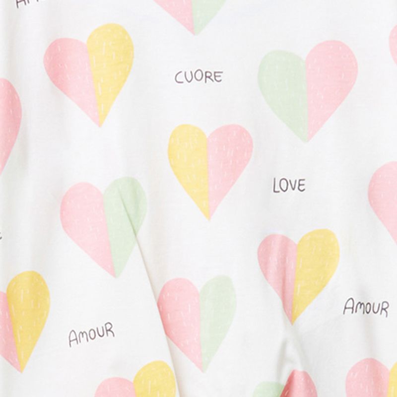 104669690-Blusa-blanca-con-estampado-para-niña