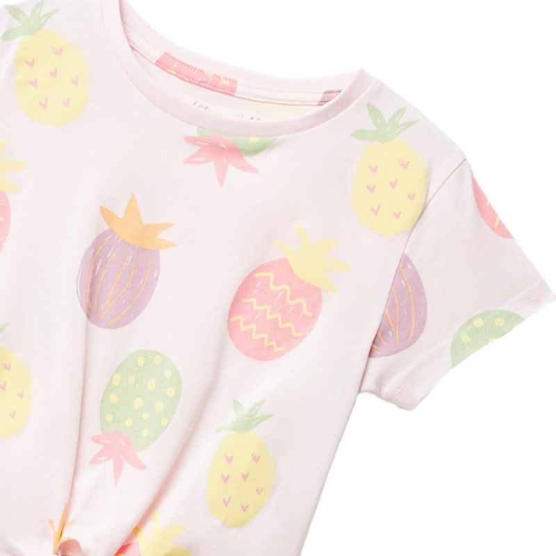 104669702-Blusa-rosada-con-estampado-de-piñas-para-niña