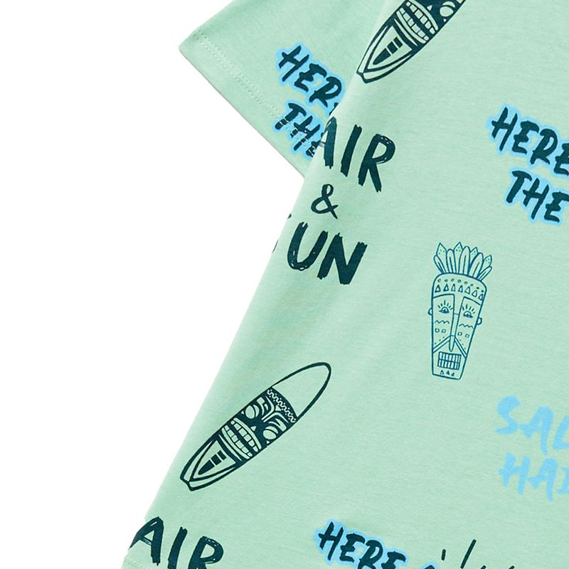 104677126-Camiseta-verde-con-estampado-para-niño