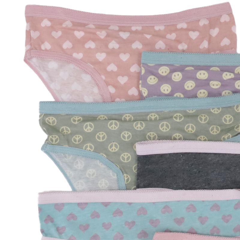 104657044-Set-de-7-piezas-ropa-interior-multicolor-con-estampado-para-niña