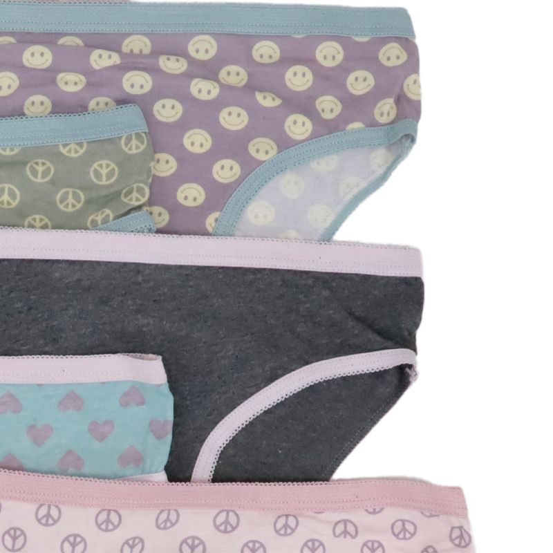 104657044-Set-de-7-piezas-ropa-interior-multicolor-con-estampado-para-niña