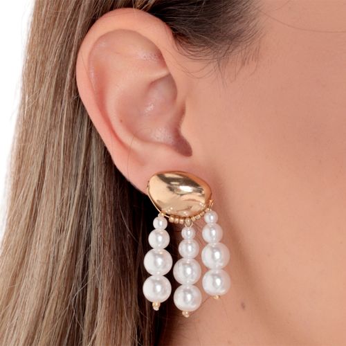 Aretes dorados con perlas para mujer