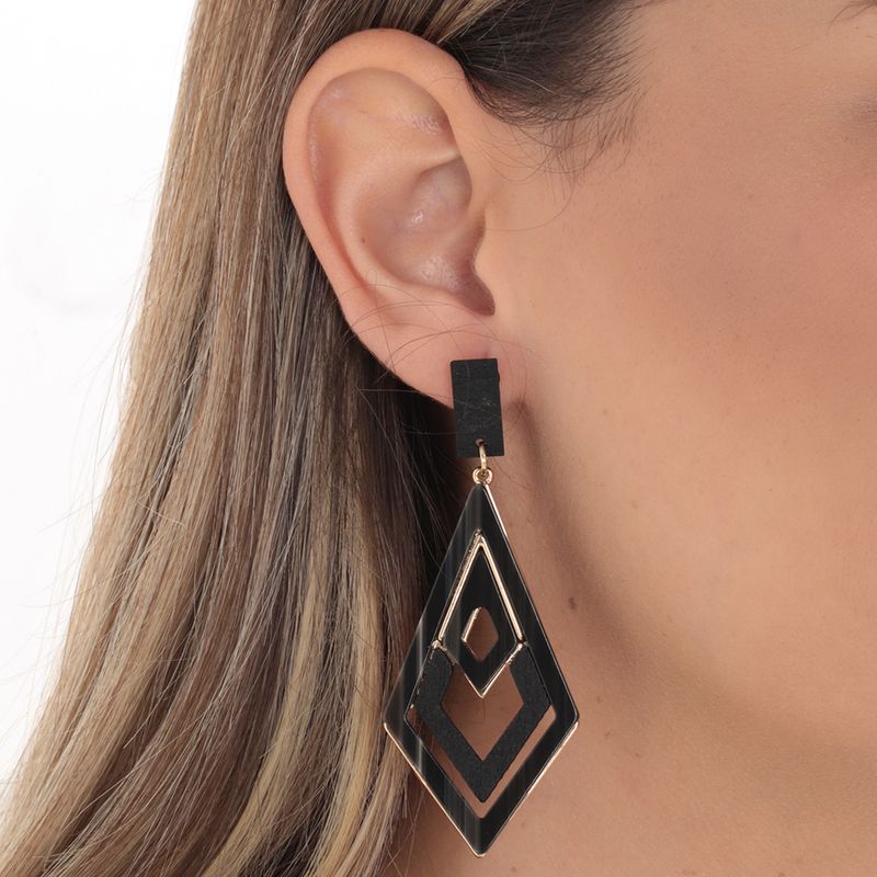 104633242-Aretes-largos-negros-para-dama