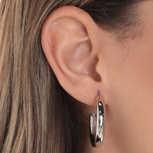 Argollas plateadas para mujer